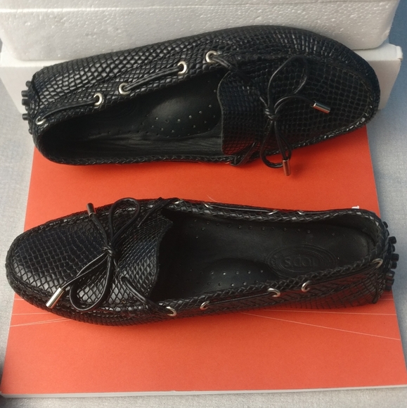 760cad Tods Gommino Loafer, Glossy Shiny Snakeskin Italian Leather size 6 - Picture 2 of 14